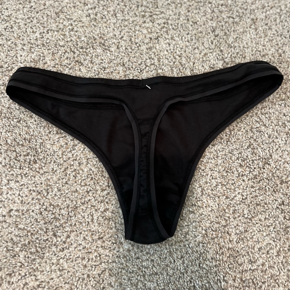 NWT Vintage Victoria’s Secret Low-Rise a Thong - Picture 2 of 3